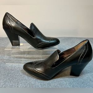 Sofft black leather heels, sz8